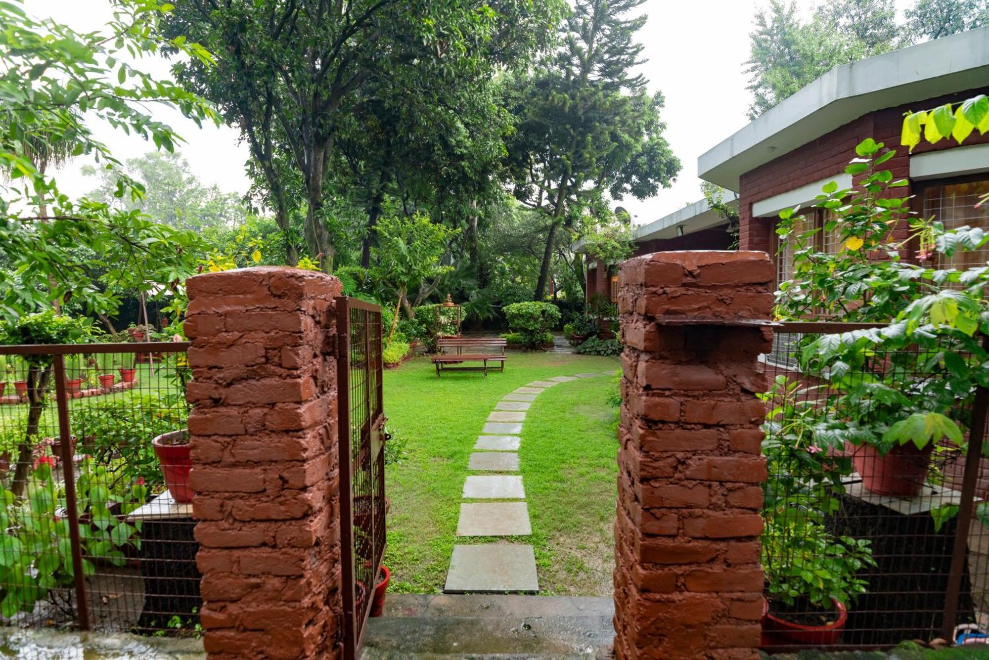 Saffronstays Doon Garden Villa - Near Doon School And Mall Road Dehradun Exterior photo