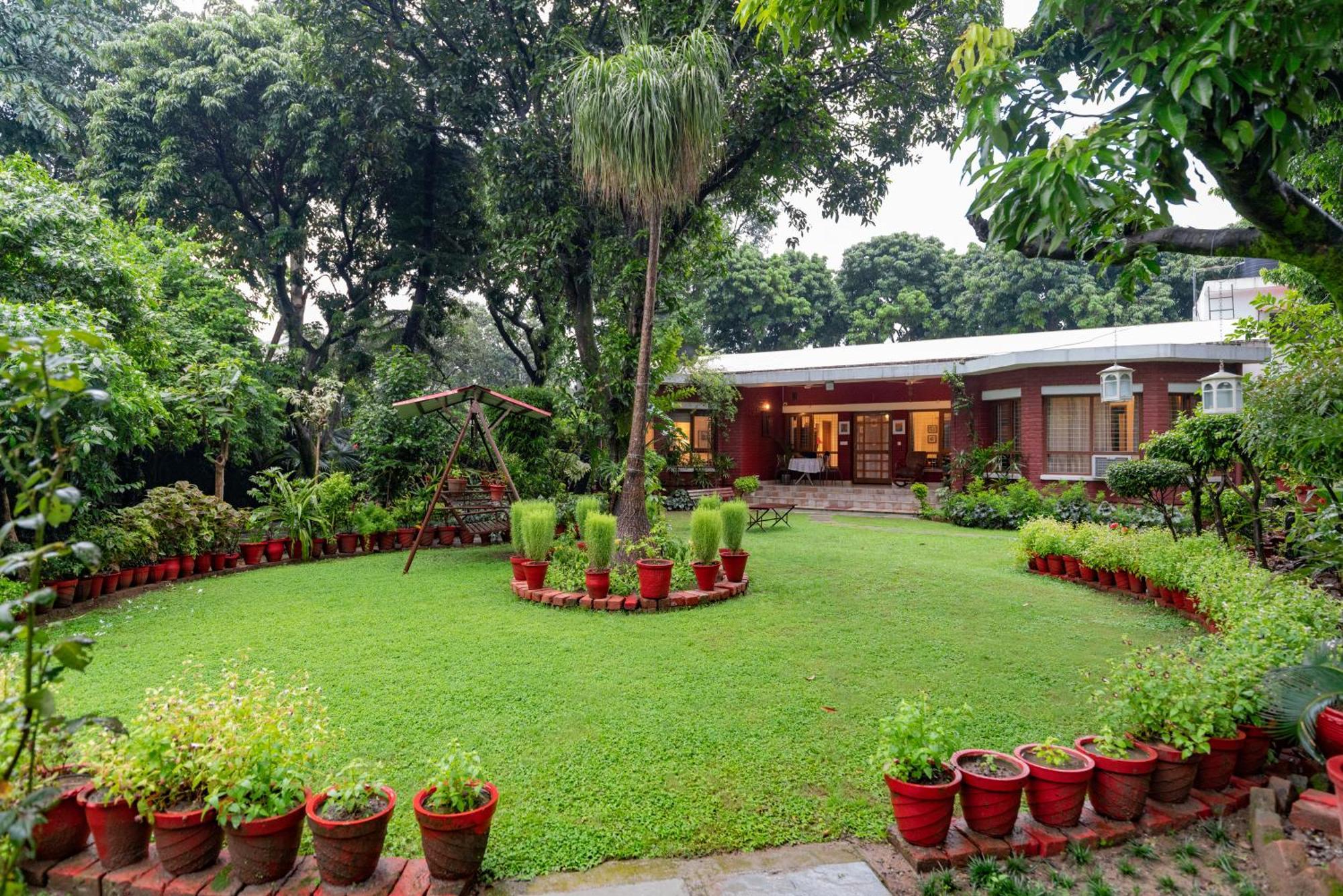 Saffronstays Doon Garden Villa - Near Doon School And Mall Road Dehradun Exterior photo